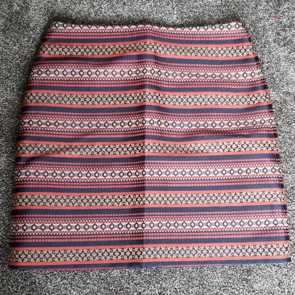 Loft mini skirt